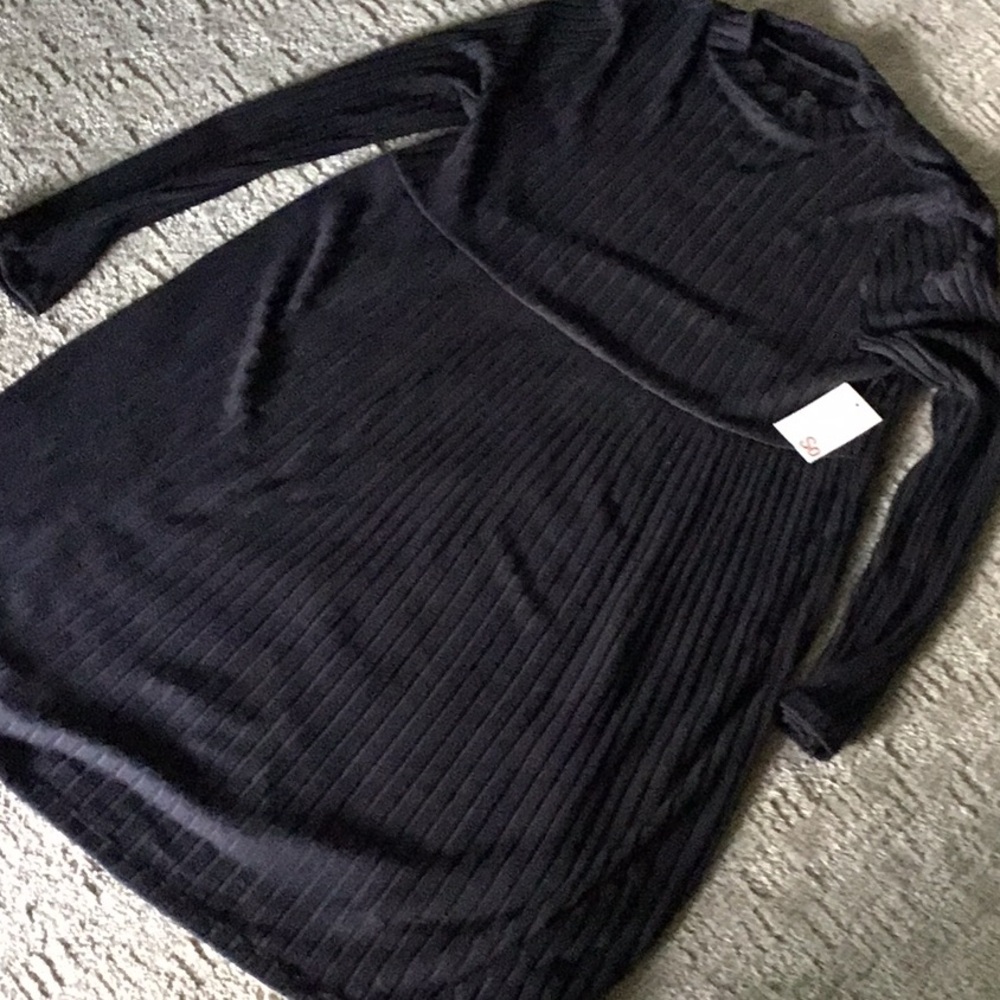 So SUPER SOFT black dress size XL